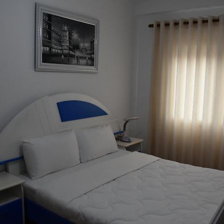 Leo Apartment Përmet Buitenkant foto