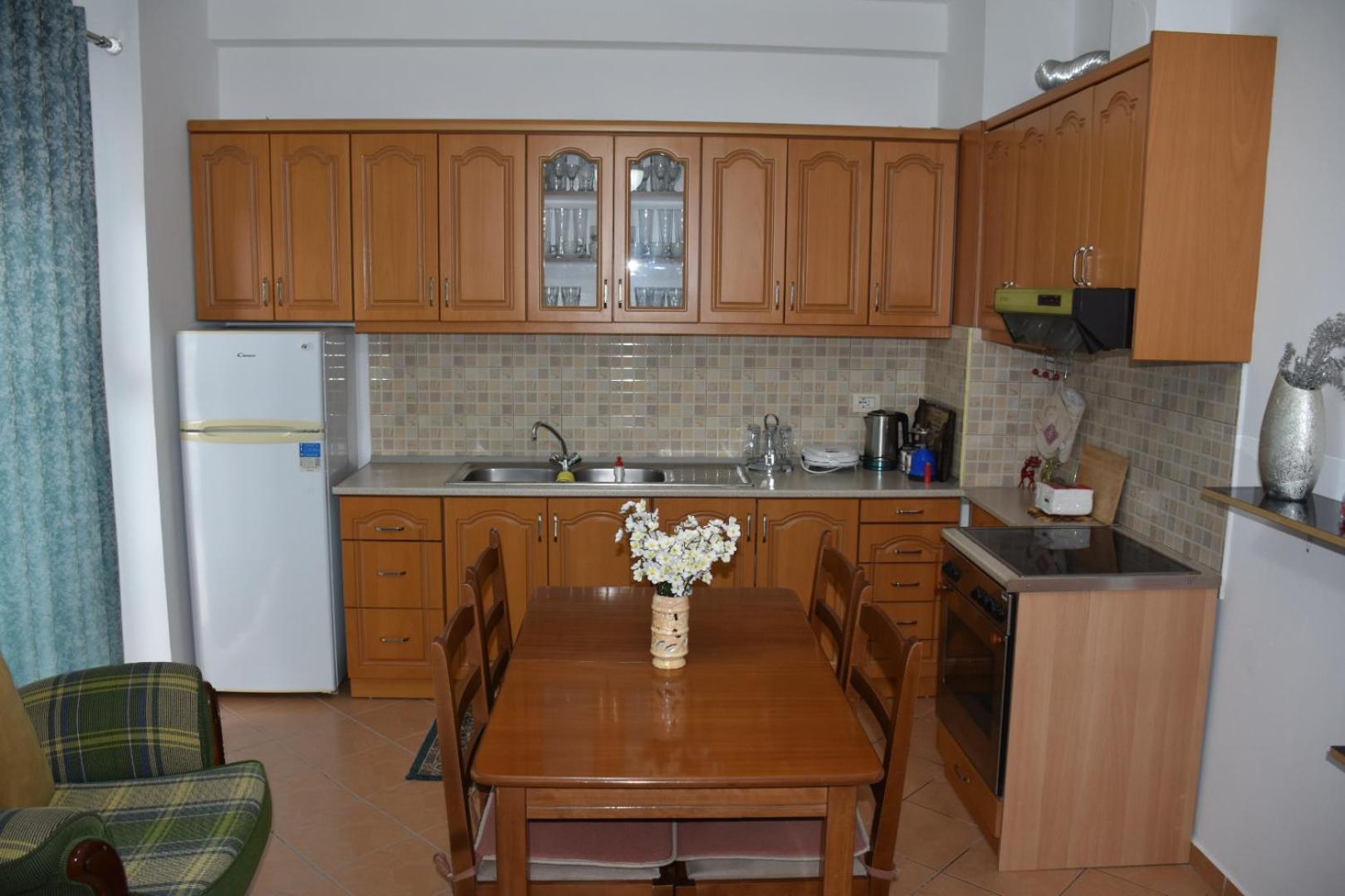 Leo Apartment Përmet Buitenkant foto