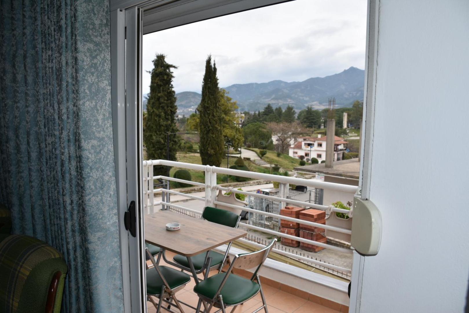 Leo Apartment Përmet Buitenkant foto